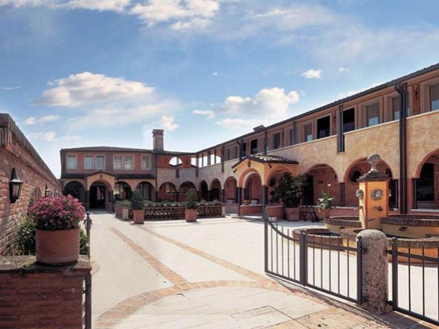 Oppeano Hotel Il Chiostro מראה חיצוני תמונה