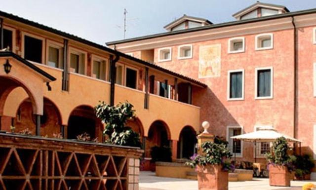 Oppeano Hotel Il Chiostro מראה חיצוני תמונה