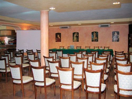 Oppeano Hotel Il Chiostro מראה חיצוני תמונה